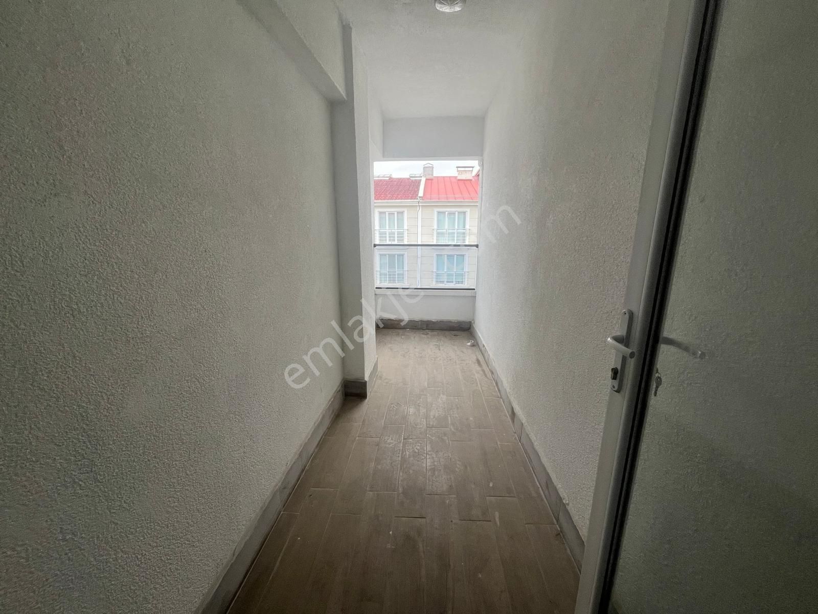 Törekent Mahallesinde 3+1 Site İçerisinde Fırsat Daire - Görsel 18