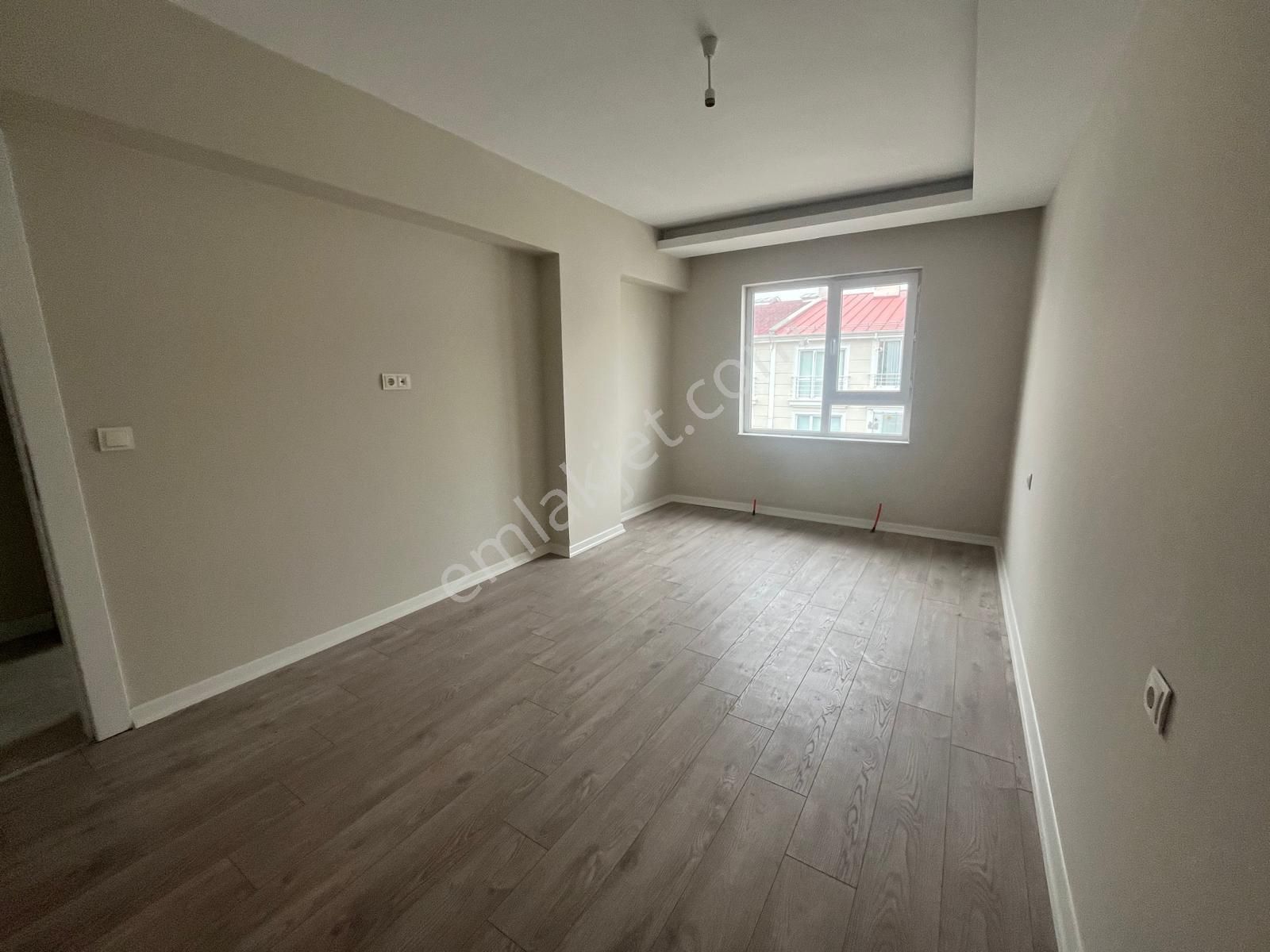 Törekent Mahallesinde 3+1 Site İçerisinde Fırsat Daire - Görsel 9