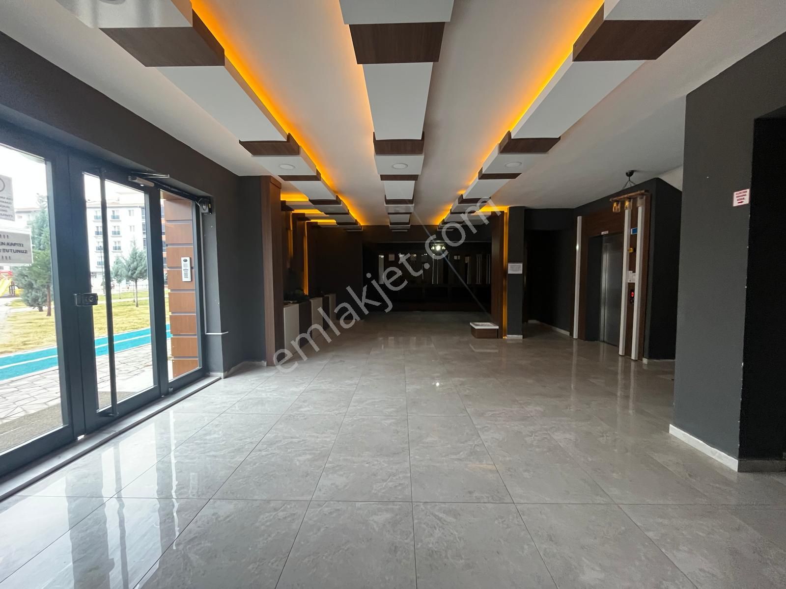 Törekent Mahallesinde 3+1 Site İçerisinde Fırsat Daire - Görsel 33