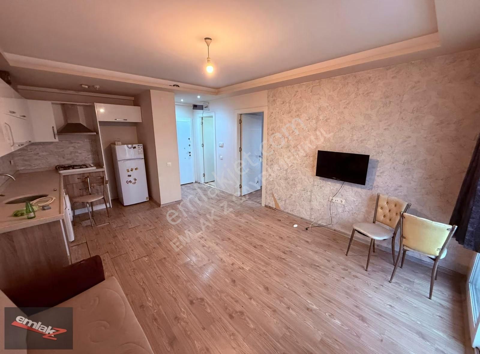 Emlak Z' Den ⫸ Ｆｉｒｓａt⫸ Site İçi Geniş 1+1 Satılık Daire