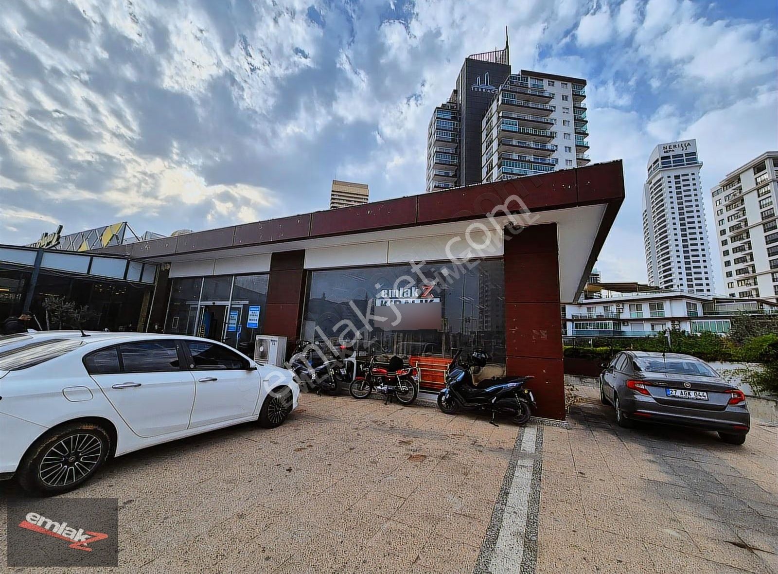 ⫸ Emlak Z 'den ⫸ Cadde Üzeri Kurumsal Firmalara Kiralık Dükkan - Görsel 3