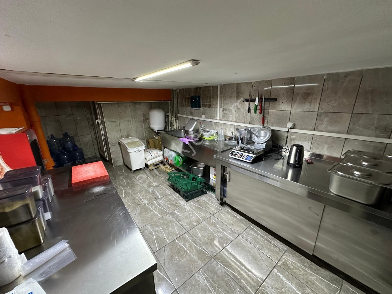 Yunus Emre Cad. Üzeri Full Yapılı Depolu Yatırıma Uygun Dükkan - Görsel 23