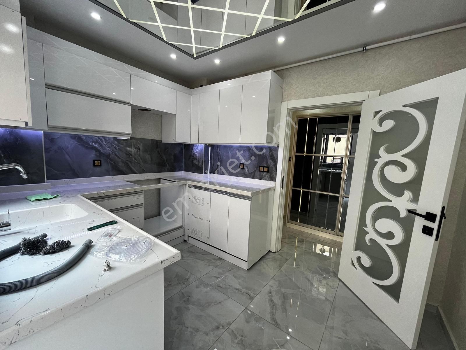 Hakan'dan Gazze Cad. Yakını 3+1 Katta Full Yapılı Satılık Daire - Görsel 7