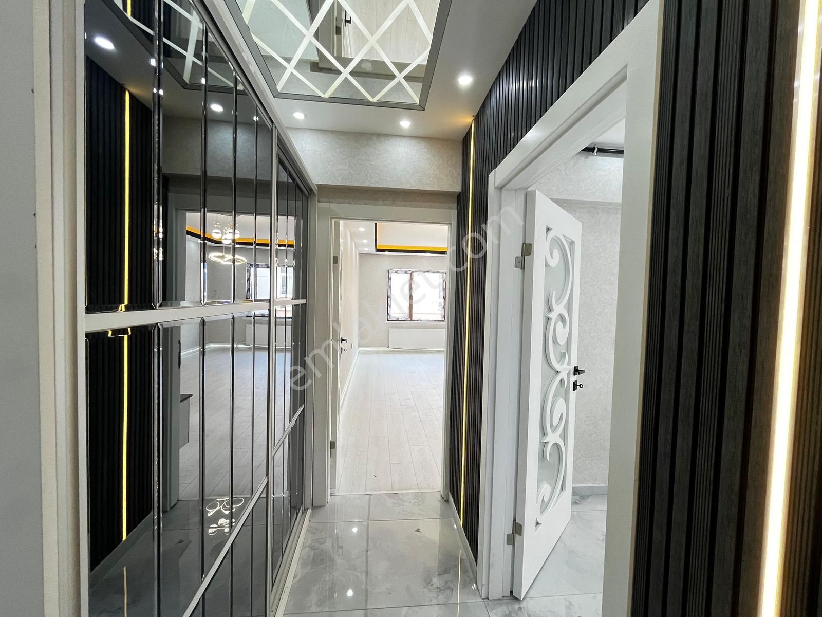 Hakan'dan Gazze Cad. Yakını 3+1 Katta Full Yapılı Satılık Daire - Görsel 27