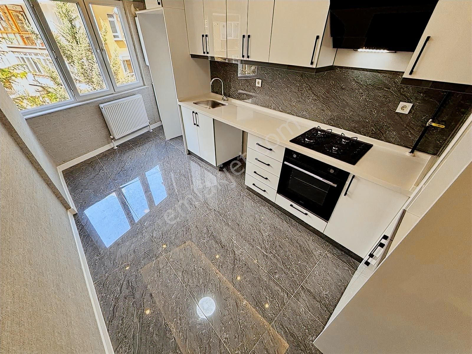 Lokman Hekim Has. Yakını 1. Katta 3+1 Full Yapılı E.banyolu - Görsel 10