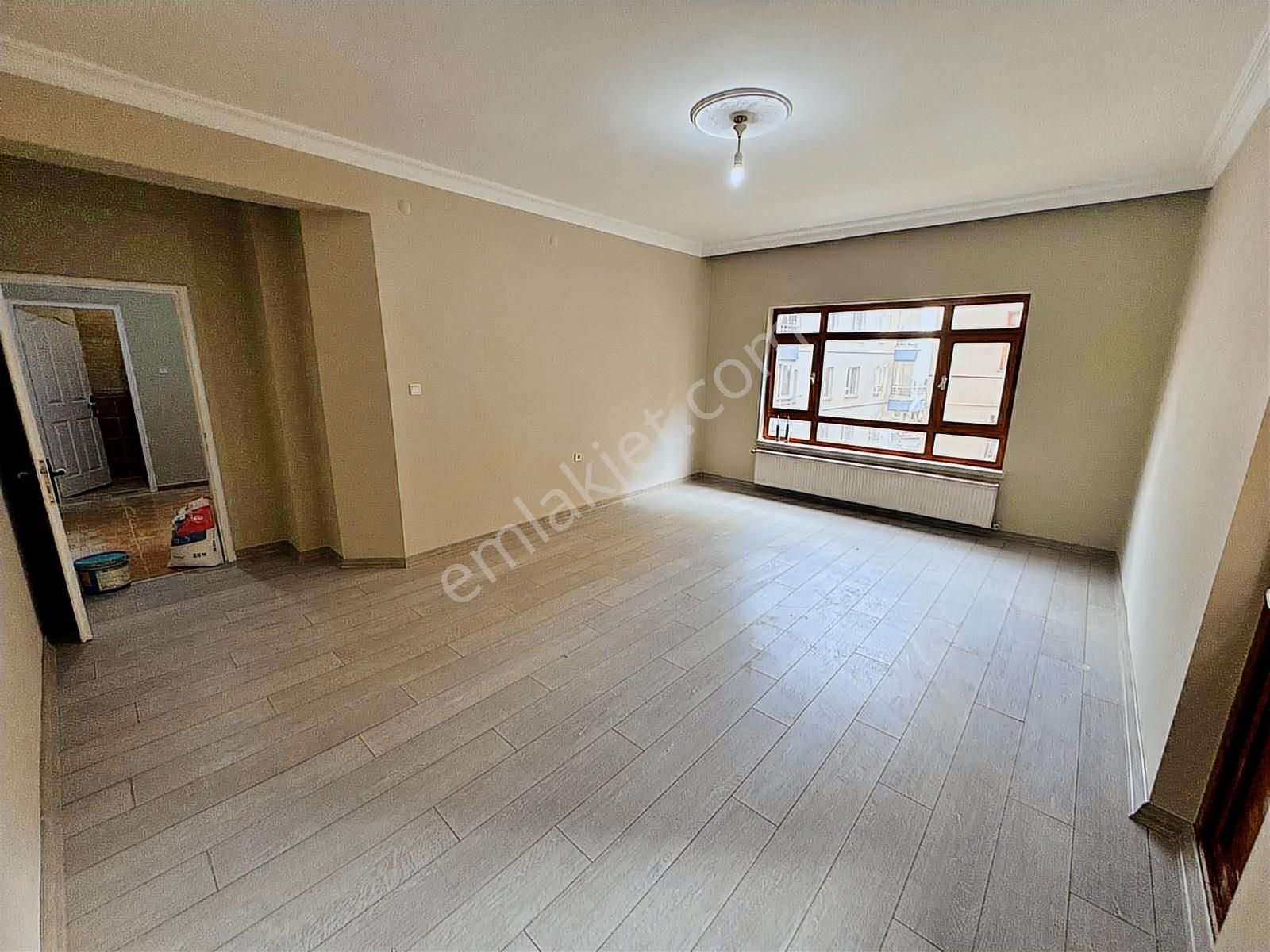 Yayla'da Seyitler Cd. Yakını Katta Çift Balkon 3+1 Kiralık Daire - Görsel 6