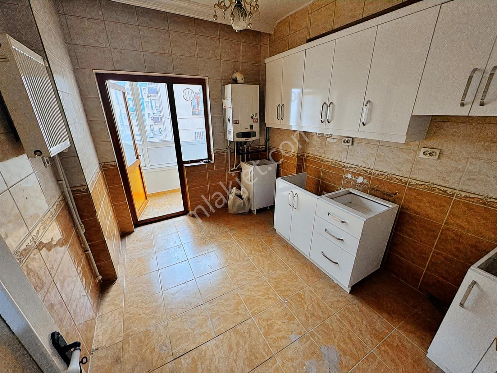 Yayla'da Seyitler Cd. Yakını Katta Çift Balkon 3+1 Kiralık Daire - Görsel 23