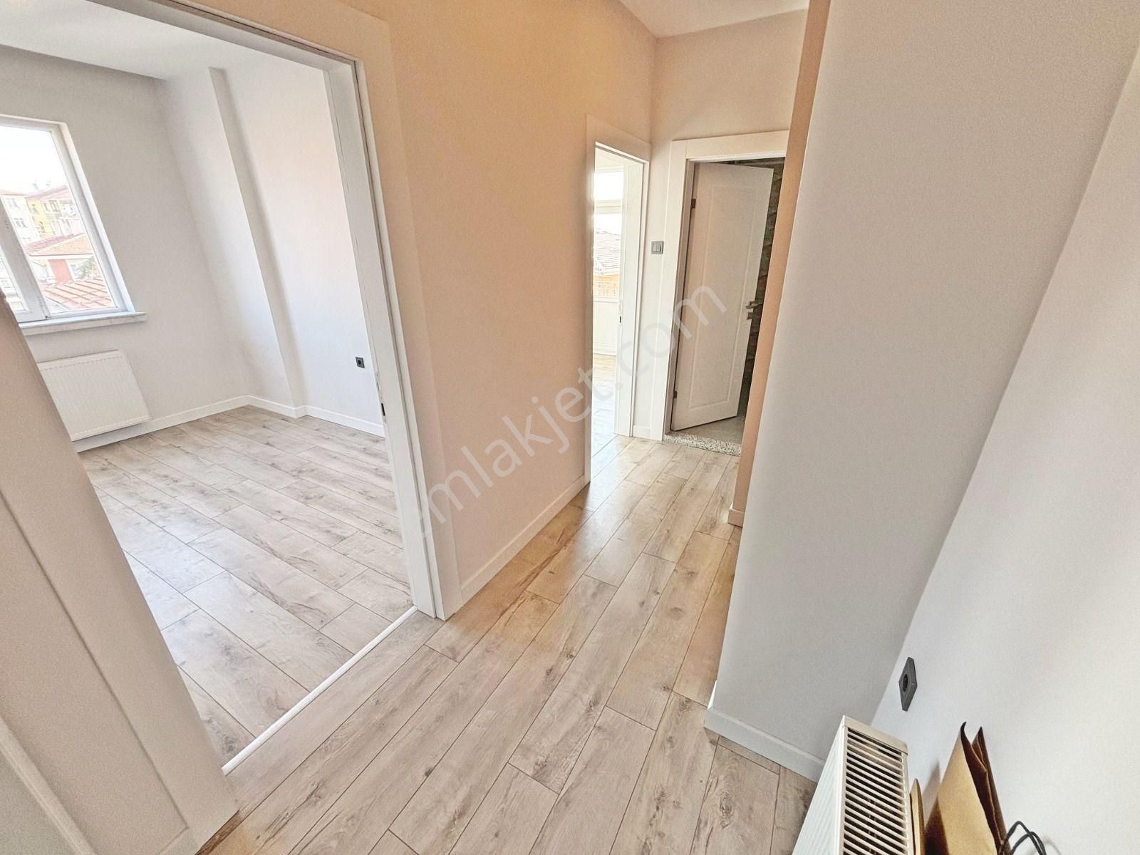 Aşağıeğlence'de 3+1 Bağımsız Salon Ful Yapılı Katta Daire - Görsel 14