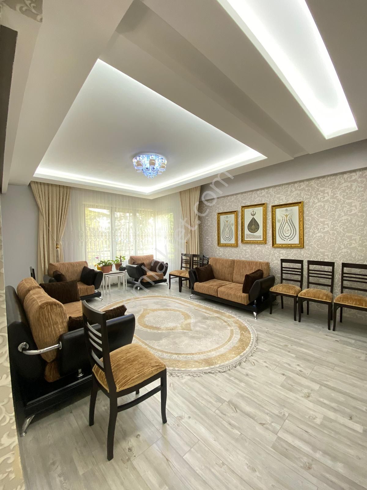 Elisa Gyo/esenyurt Bölgesi Merkezi Konumlu 3,5+1 Sıfır Ayarında Kombili Satılık Daire - Görsel 3