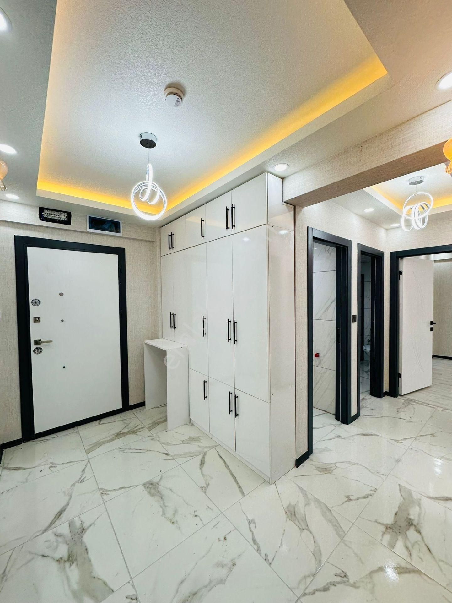 Feridunçelik'te Borsa İst. Lisesi Yakını Full Yapılı 3+1 Ara Katta Satılık Daire !!! - Görsel 18