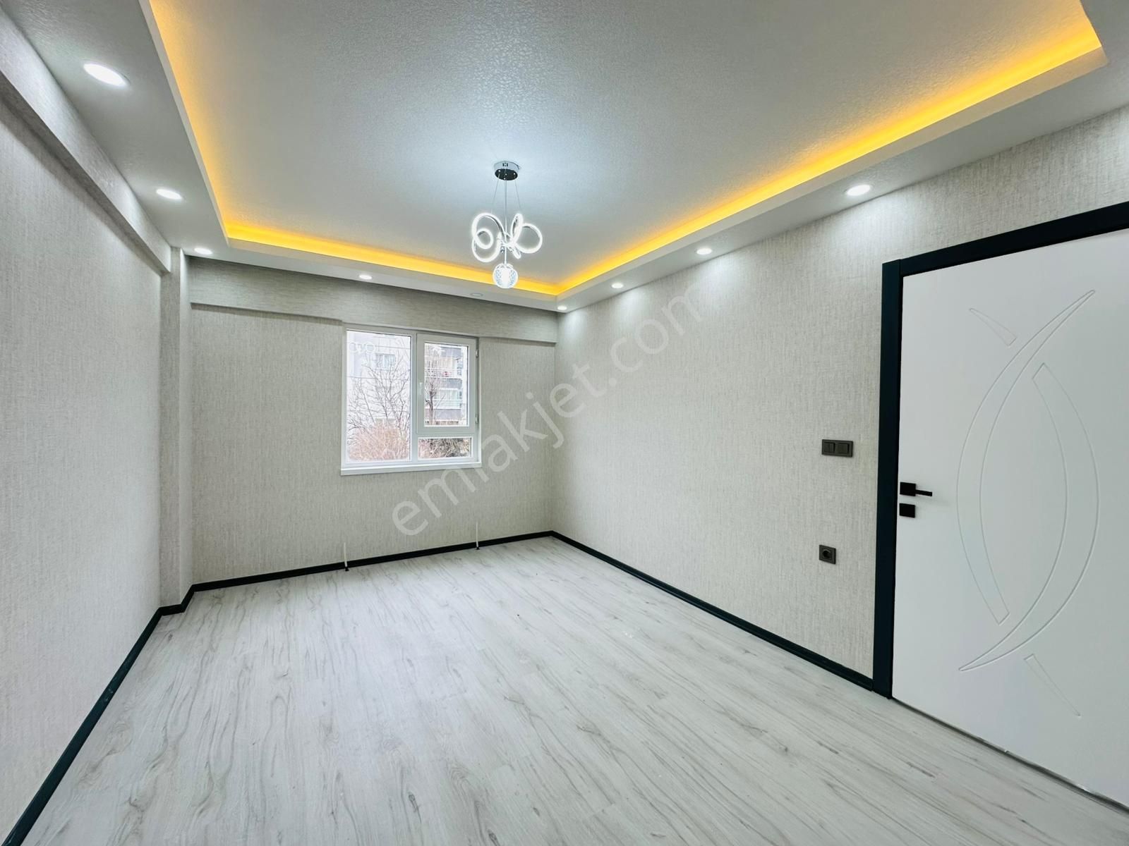 Feridunçelik'te Borsa İst. Lisesi Yakını Full Yapılı 3+1 Ara Katta Satılık Daire !!! - Görsel 13