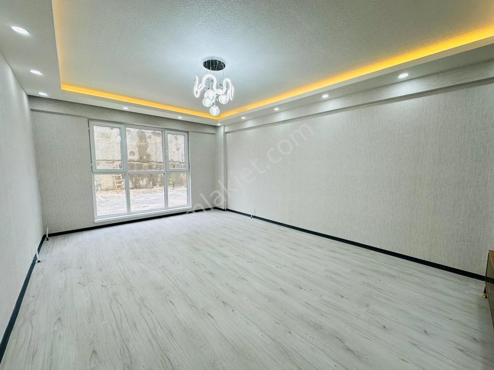 Feridunçelik'te Borsa İst. Lisesi Yakını Full Yapılı 3+1 Ara Katta Satılık Daire !!! - Görsel 8