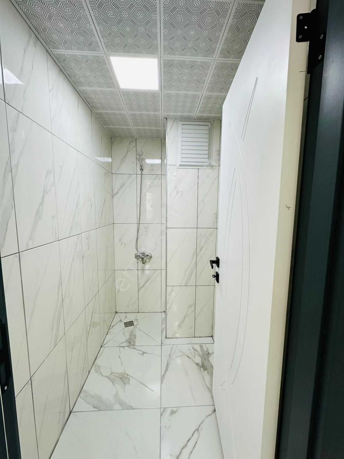 Feridunçelik'te Borsa İst. Lisesi Yakını Full Yapılı 3+1 Ara Katta Satılık Daire !!! - Görsel 17