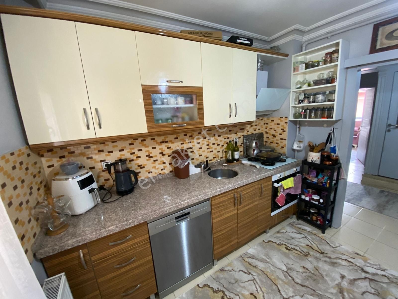 Etlik'de Cadde Üzeri Dubleks 5+1 Asansörlü, Emsalsiz Daire - Görsel 4