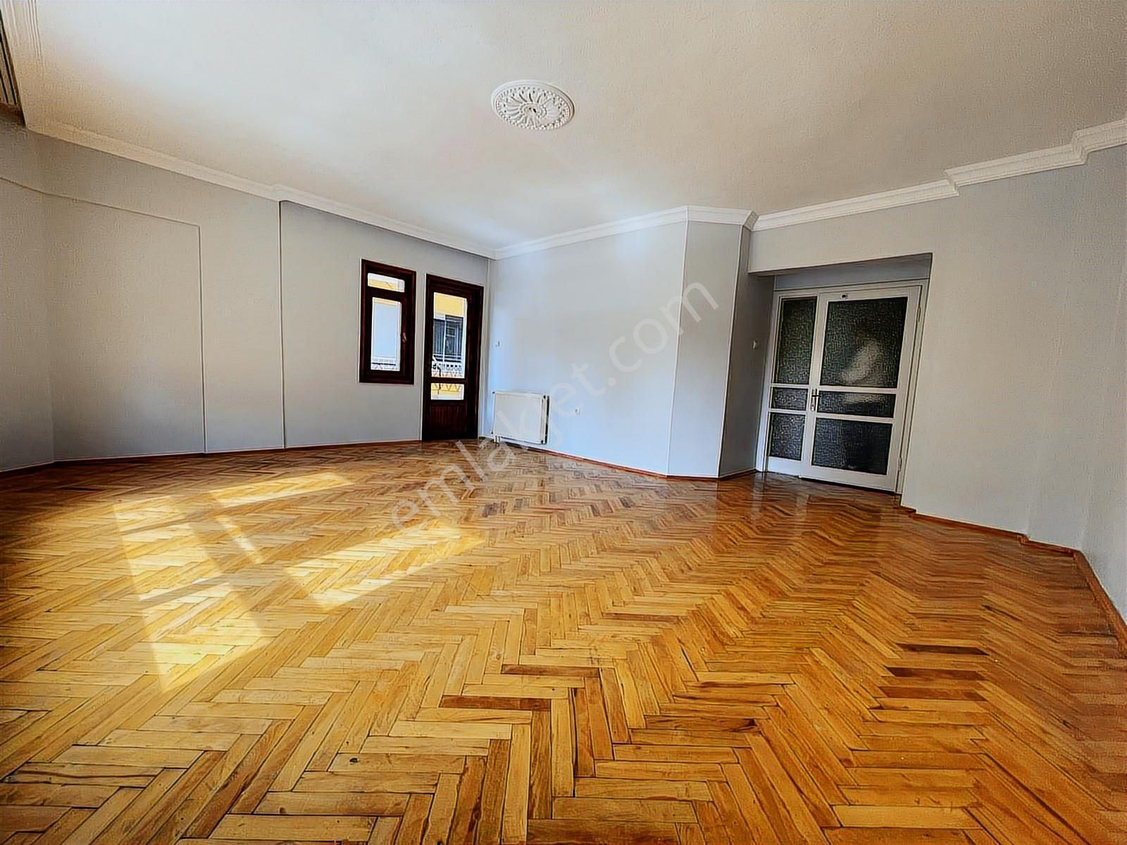 Merkezi Lokasyon,bağımsız Salon Ve Ön Cepheli Dairemiz Satışta - Görsel 2