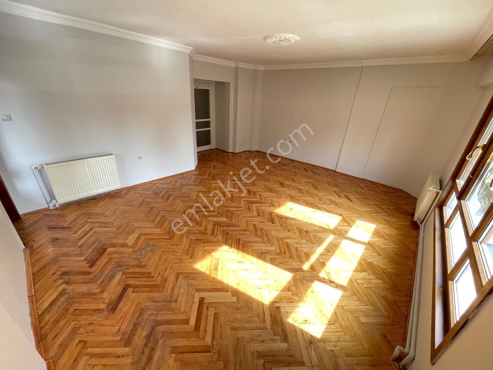 Merkezi Lokasyon,bağımsız Salon Ve Ön Cepheli Dairemiz Satışta - Görsel 3