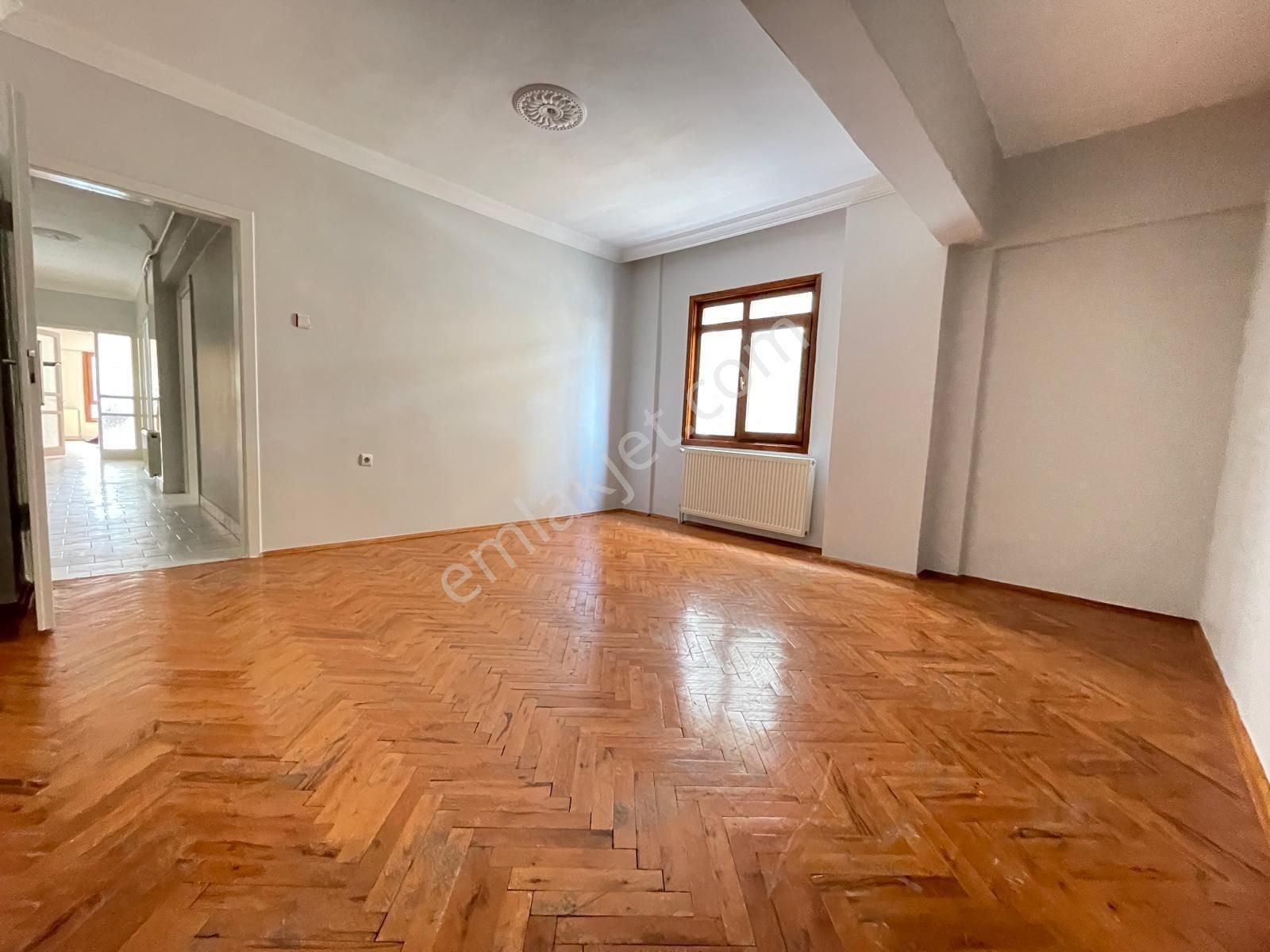 Merkezi Lokasyon,bağımsız Salon Ve Ön Cepheli Dairemiz Satışta - Görsel 15