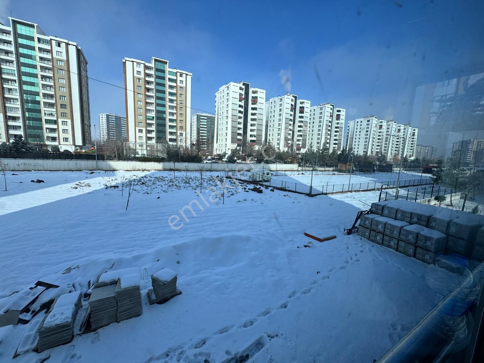 75 Park Karşısı – Kent Meydanına Yakın Acil Satılık / Fırsat 4+1 Daire - Görsel 2
