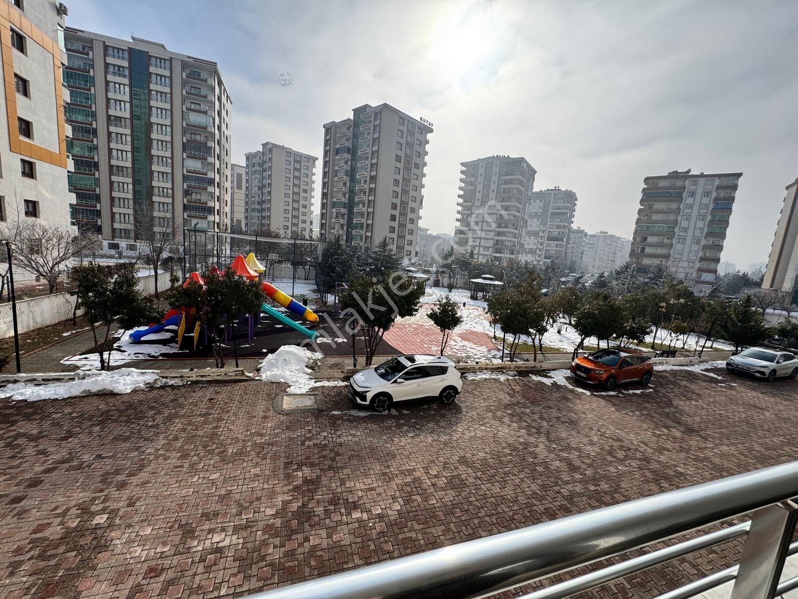 75 Park Karşısı – Kent Meydanına Yakın Acil Satılık / Fırsat 4+1 Daire - Görsel 15
