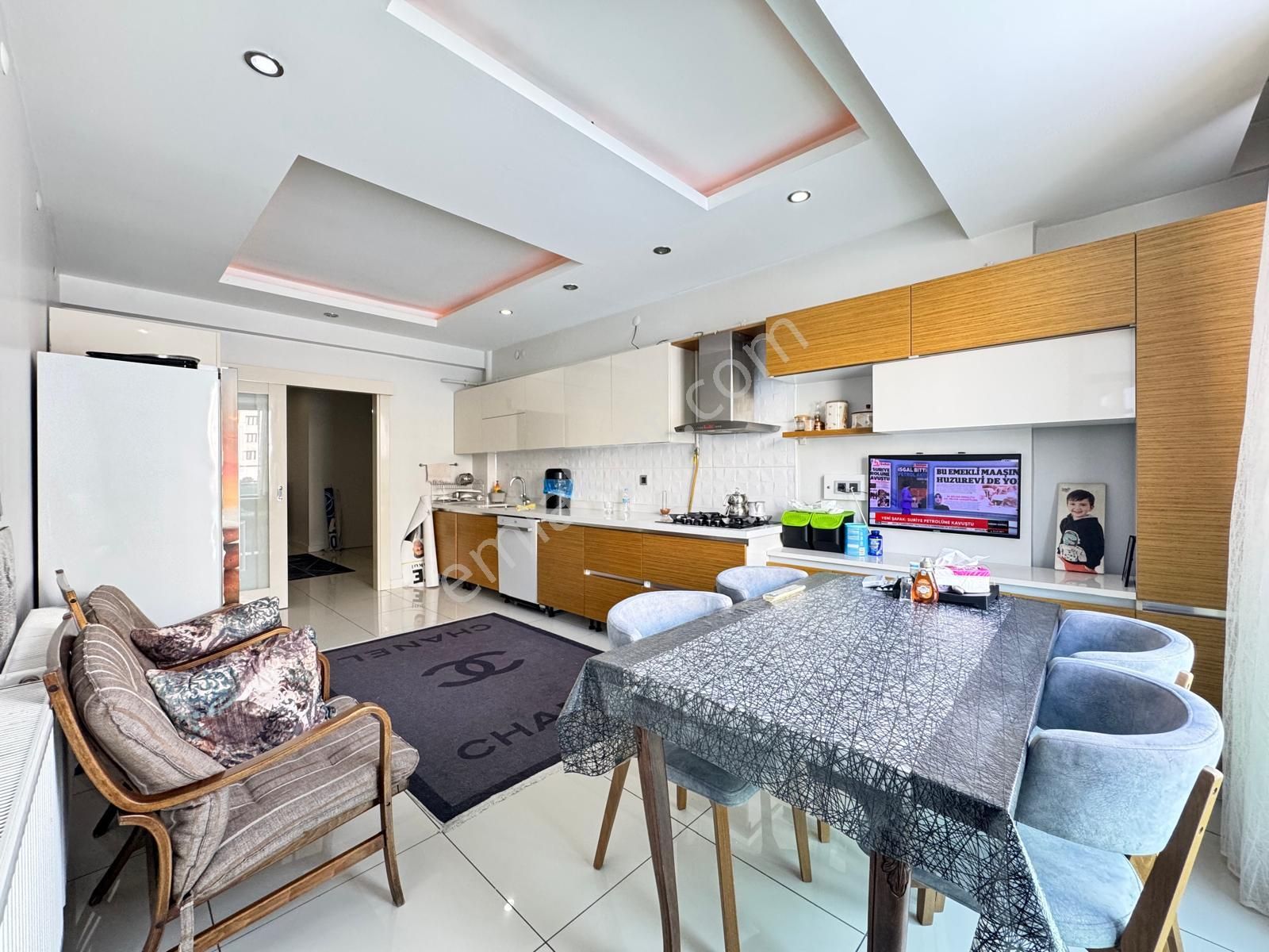 75 Park Karşısı – Kent Meydanına Yakın Acil Satılık / Fırsat 4+1 Daire - Görsel 4