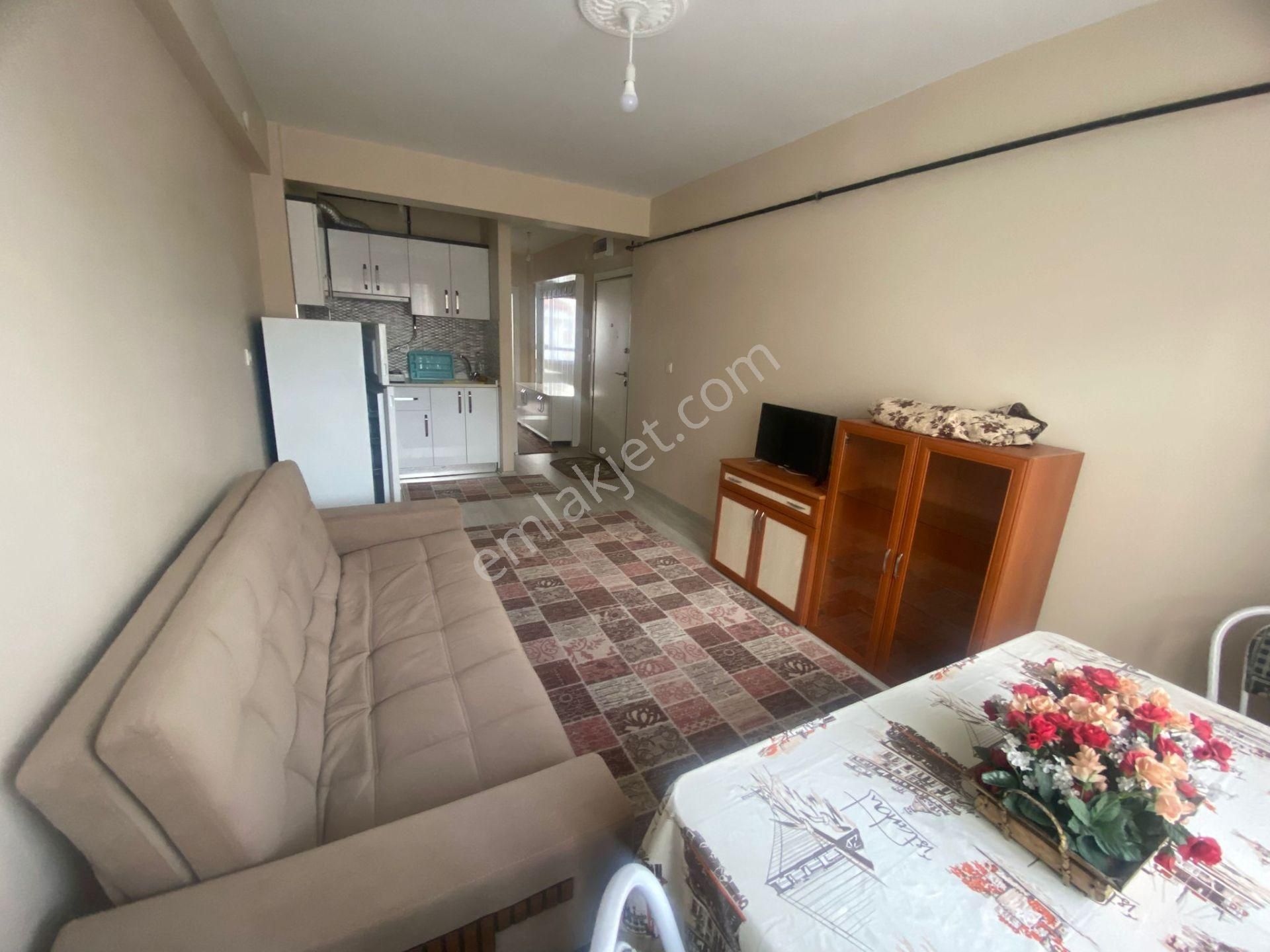 Aile Binasında 60m2 Geniş Kullanışlı Eşyalı Kiralık 1+1 Sk-9 - Görsel 2
