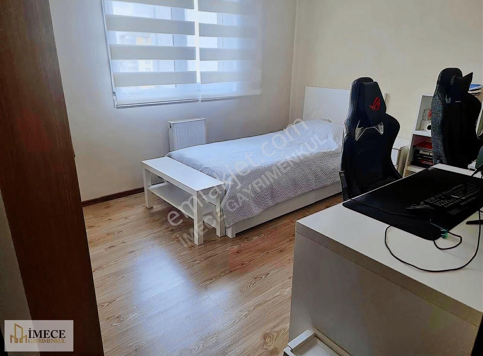 Bağlıcanın En Güzel Lokasyonunda Acil Satılık Daire - Görsel 15