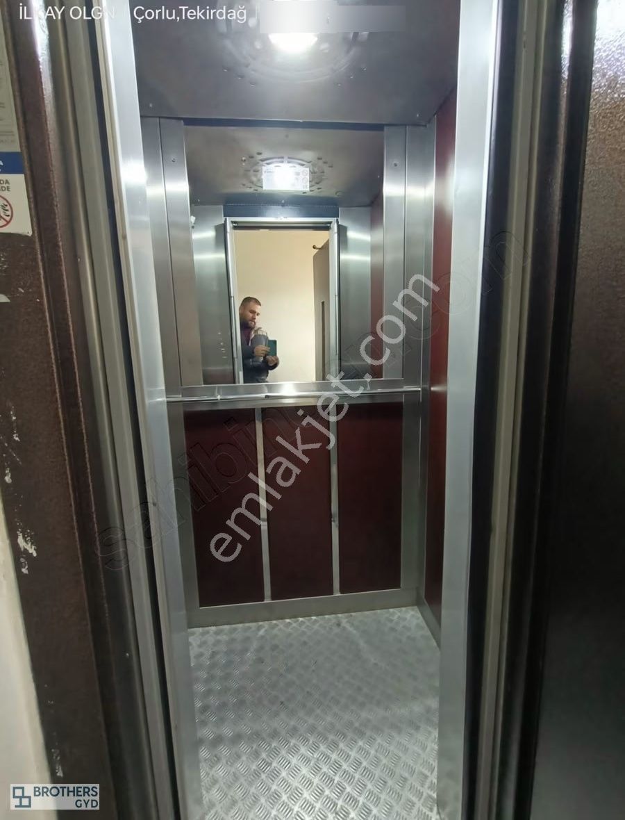 Brothersdan Askentte 18 Yaşında 110m2 2+1 Satılık Daire - Görsel 19