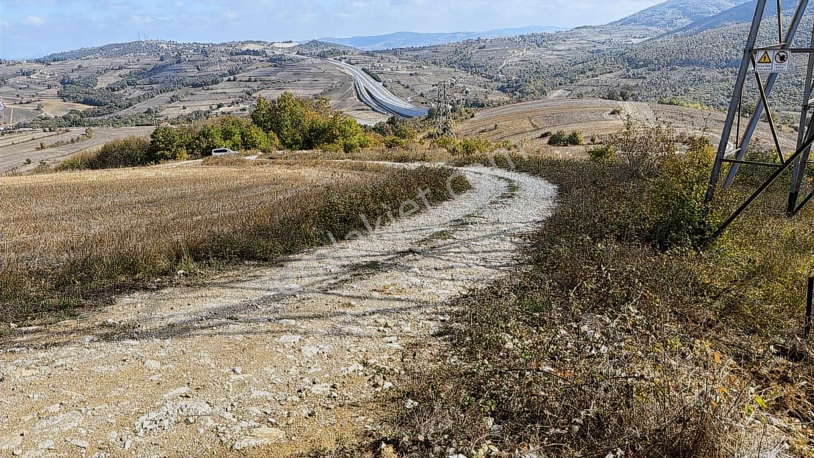 İzmit Kısalar Mh 9.620 M2 Resmi Yollu Satılık Arazi - Görsel 13