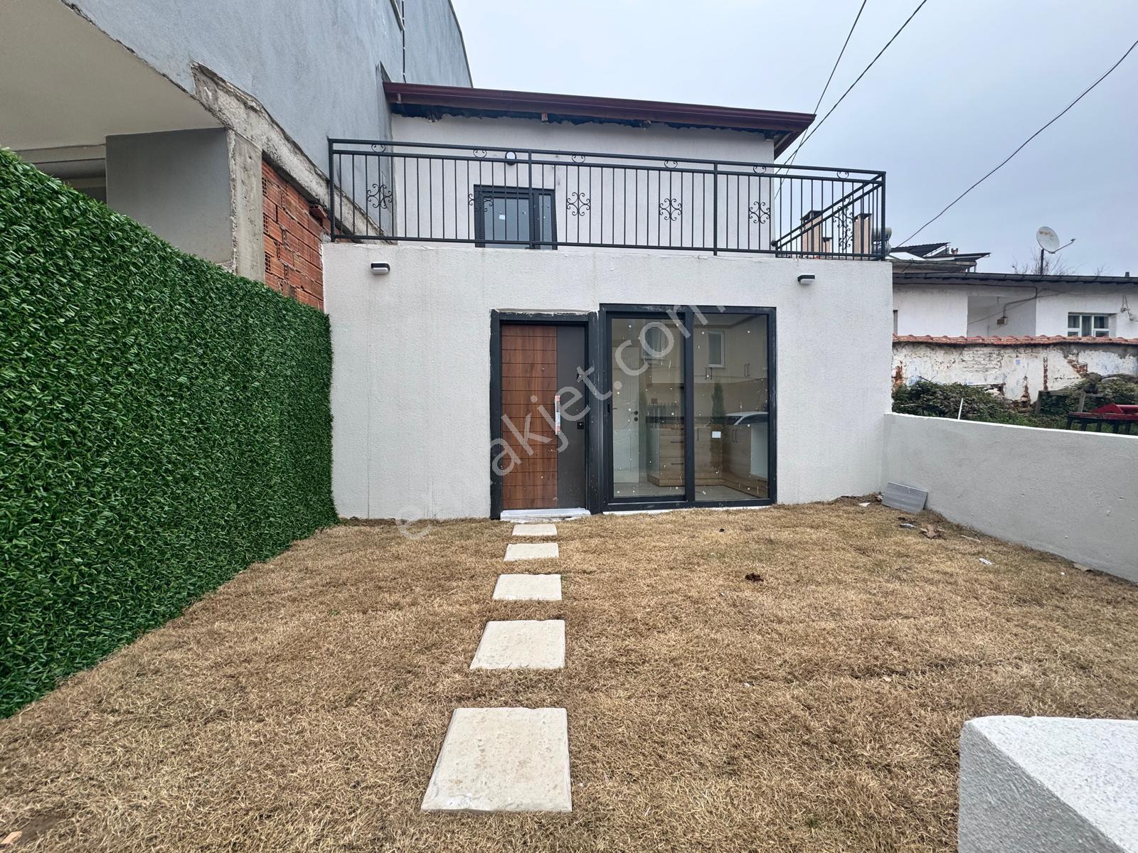 Akçay Kızılkeçili Köy Meydan Da Satılık 1+1 Bahçeli Köy Evi - Görsel 10