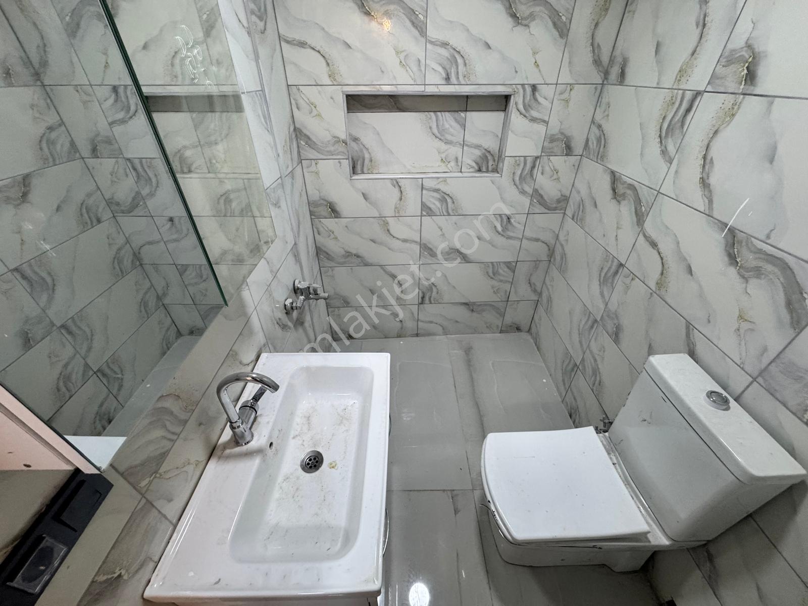 Akçay Kızılkeçili Köy Meydan Da Satılık 1+1 Bahçeli Köy Evi - Görsel 18