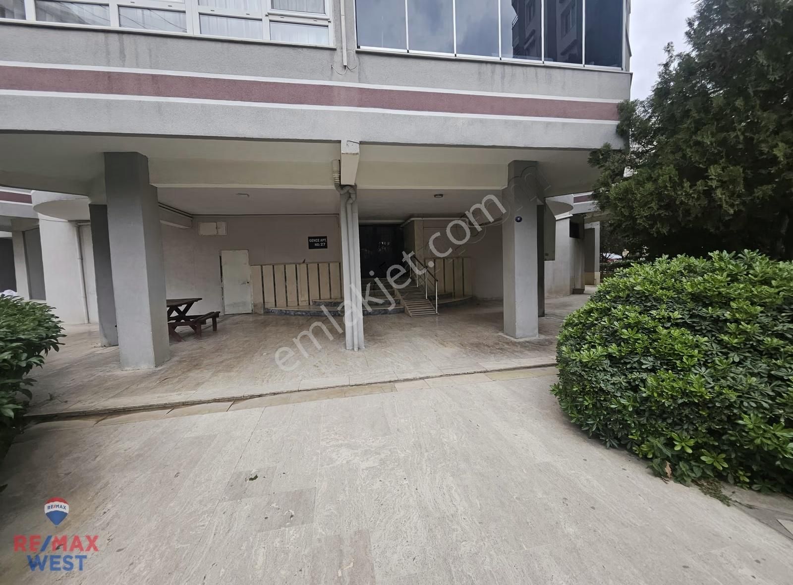 Karşıyaka Yalı Mah Çıft Cephe Önü Açık Genış Kıralık 2+1 Daıre - Görsel 11
