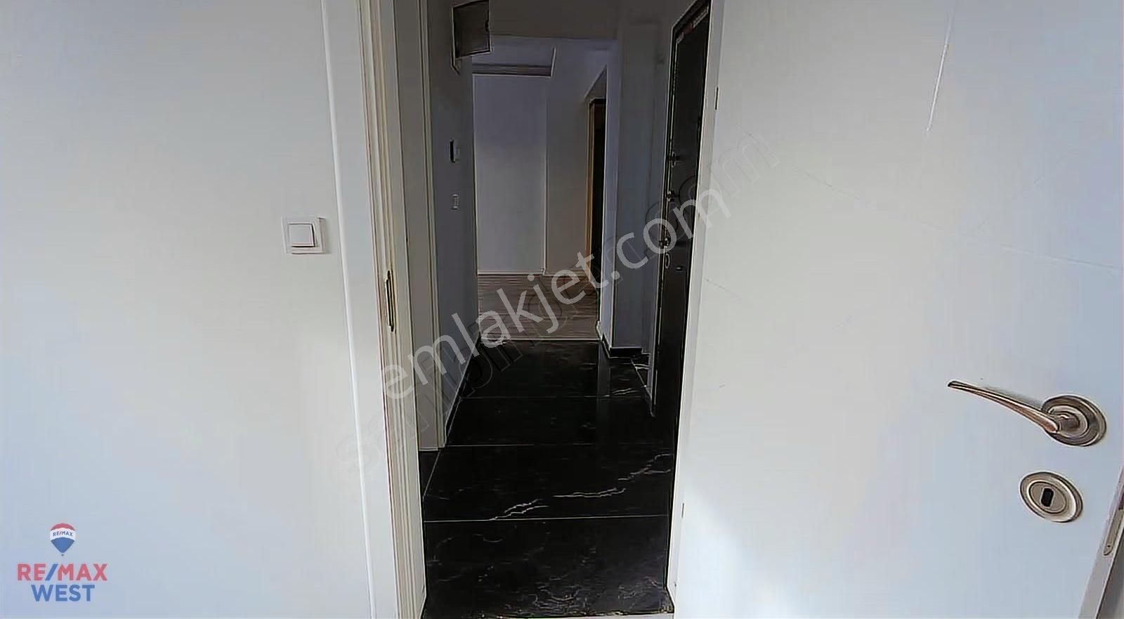 Karşıyaka Alaybey 0 Yeni Binada Kiralık Bahçeli 1+1 Daire - Görsel 13