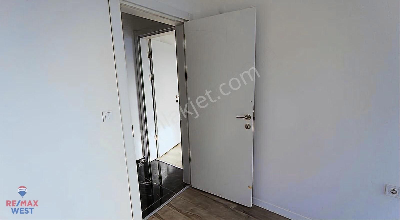Karşıyaka Alaybey 0 Yeni Binada Kiralık Bahçeli 1+1 Daire - Görsel 34