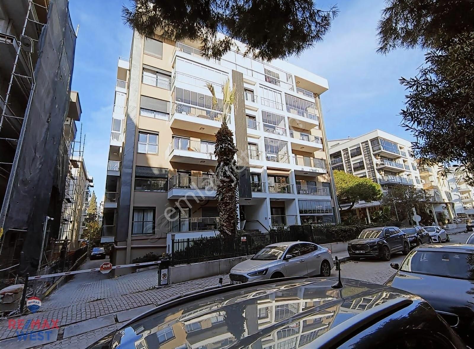 Bostanlı Hakim Evleri Sokakta Eşyalı Kiralık 1+1 Daire - Görsel 7