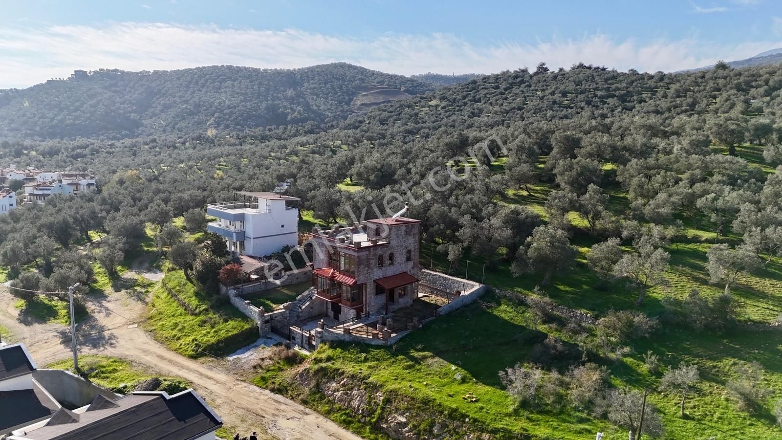 Turyap Altınoluk'tan Güre'de Satılık Özel Tasarım Müstakil Villa - Görsel 32