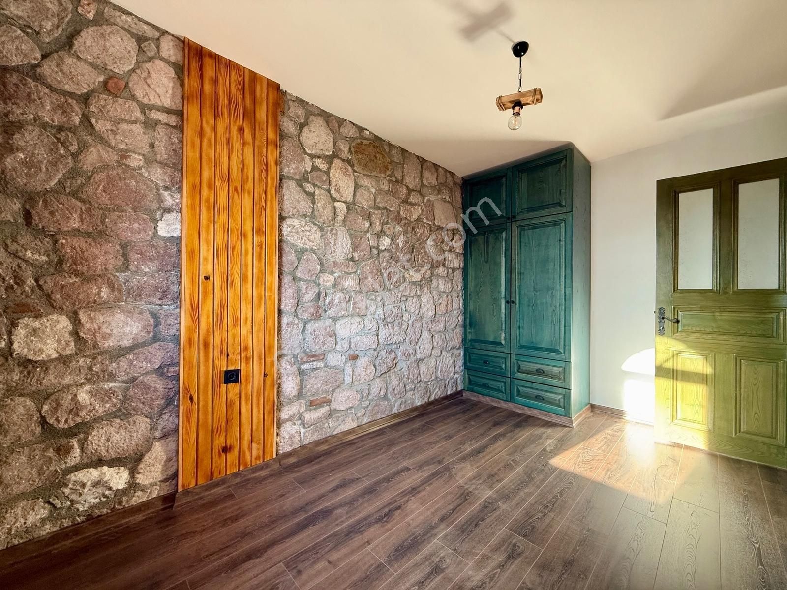 Turyap Altınoluk'tan Güre'de Satılık Özel Tasarım Müstakil Villa - Görsel 15