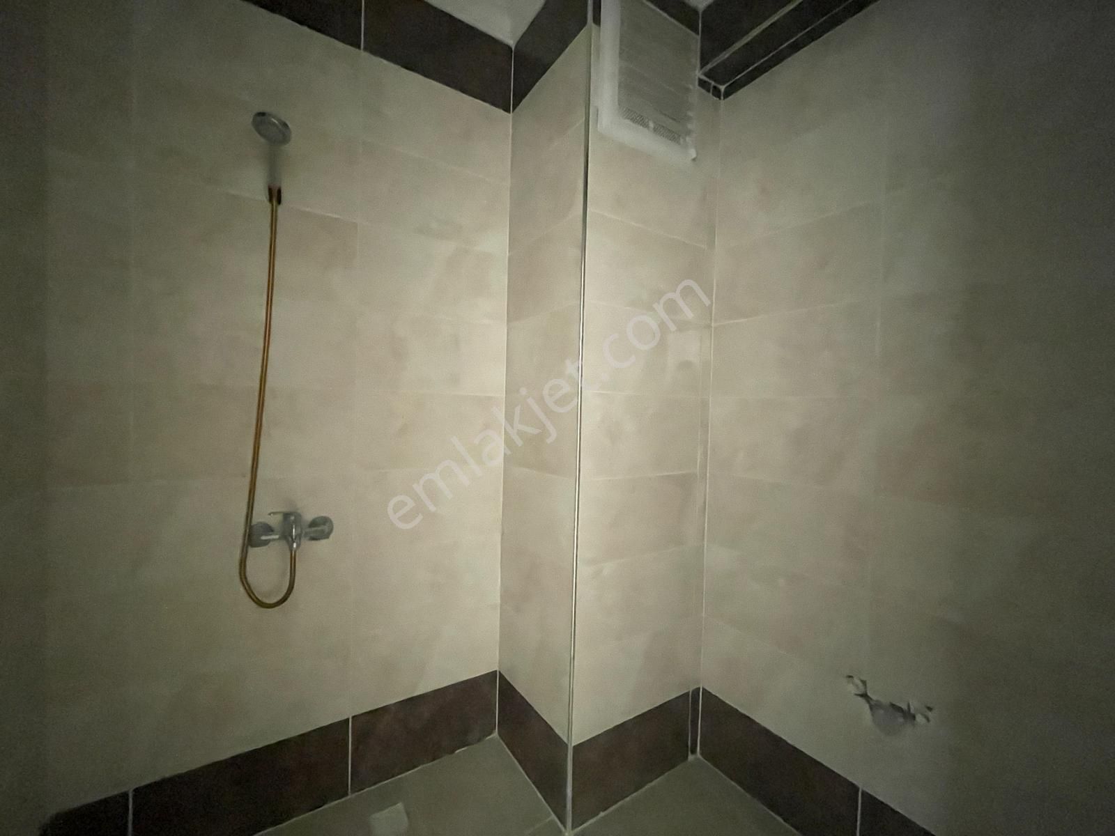 Trabzon Arsin Dedekent'de 3+1 Ferah Kiralık Daire - Görsel 17