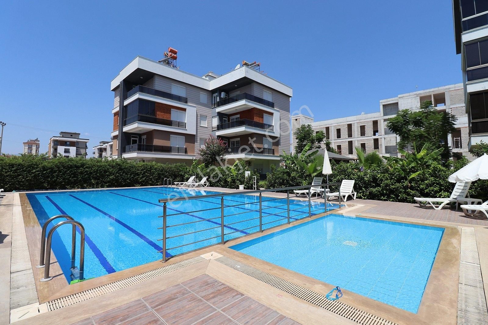 Habibler Dört Mevsim Konutları Sitesinde Eşyalı Daire | Tekce