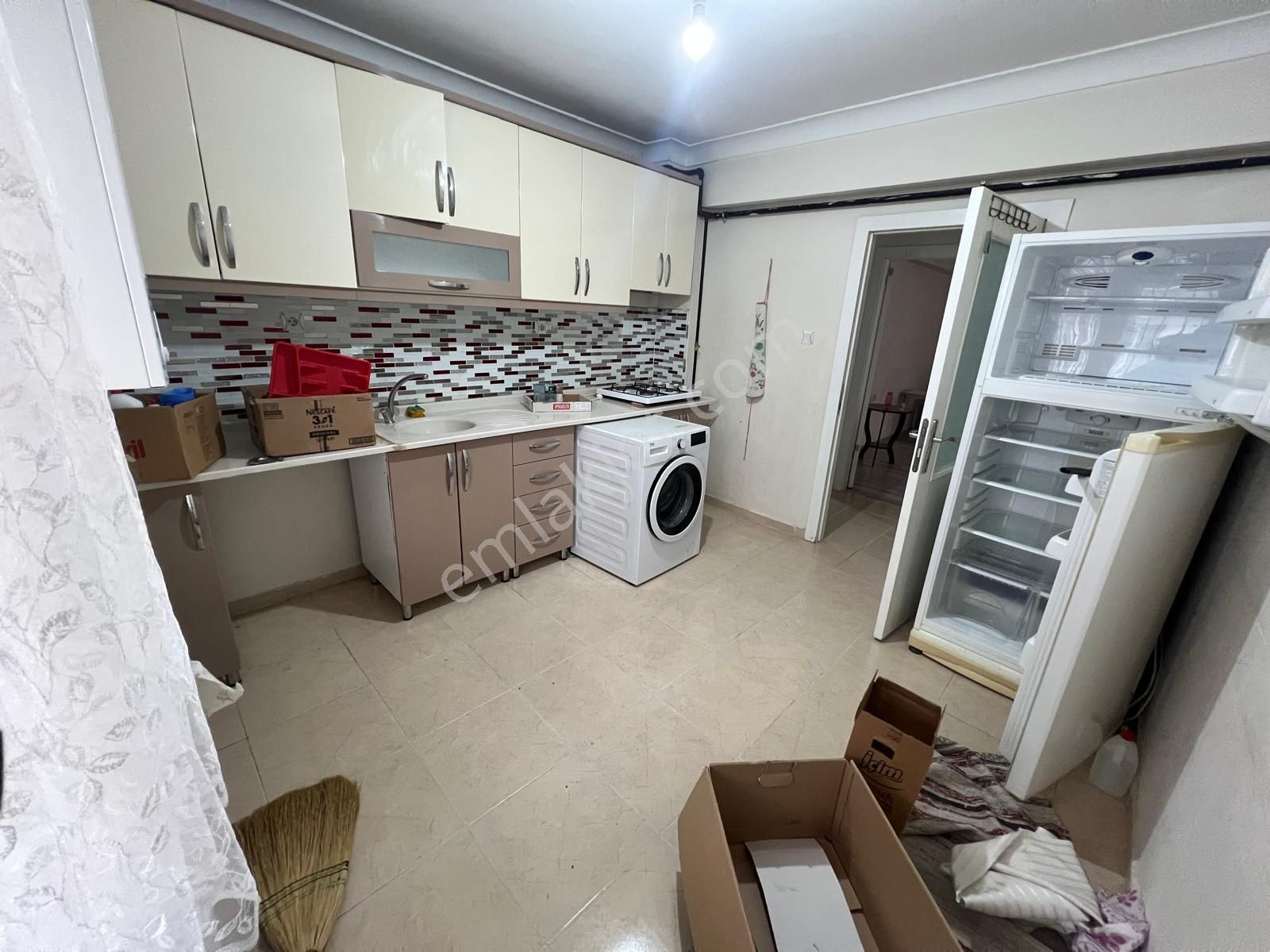 Karapürçek'te Çift Banyolu Asansörlü 3+1 Giriş Kat Satılık Daire !!! - Görsel 5