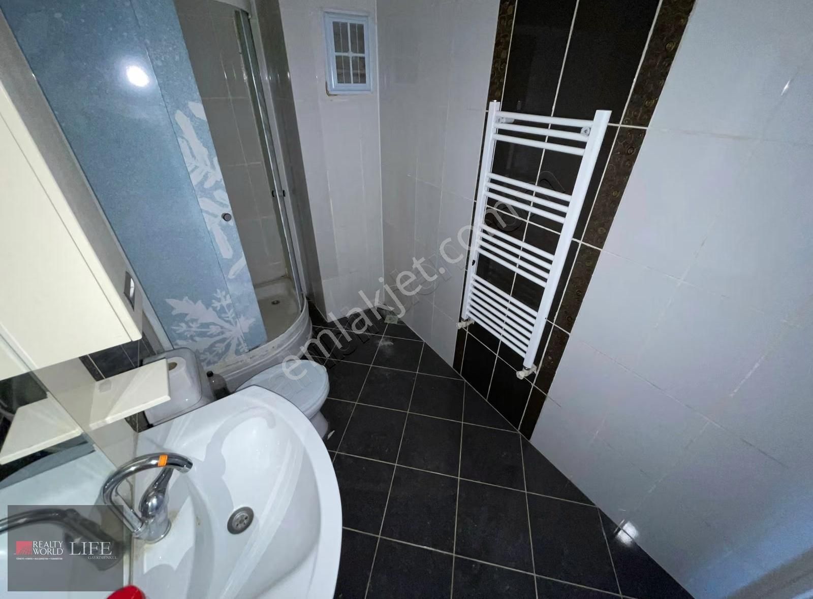 Rw Lıfe// Fatih Mah Gaffar Okkan Cd. Yakını Kiralık 2+1 Daire - Görsel 13