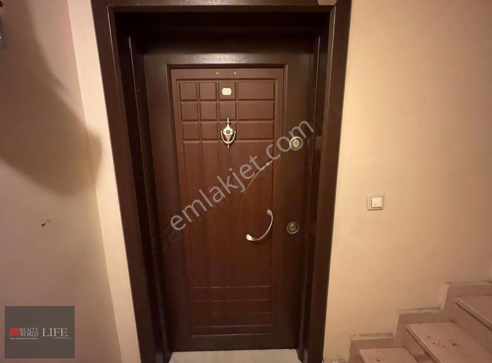 Rw Lıfe// Fatih Mah Gaffar Okkan Cd. Yakını Kiralık 2+1 Daire - Görsel 3