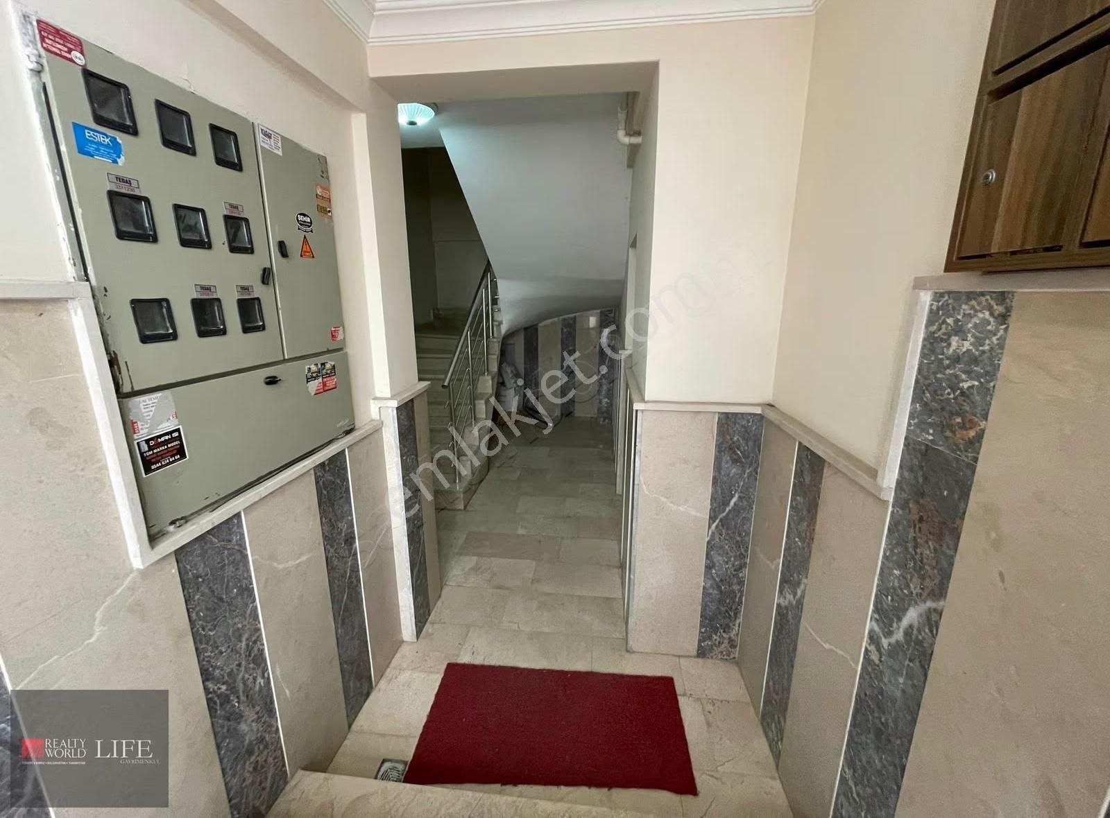 Rw Lıfe// Fatih Mah Gaffar Okkan Cd. Yakını Kiralık 2+1 Daire - Görsel 18