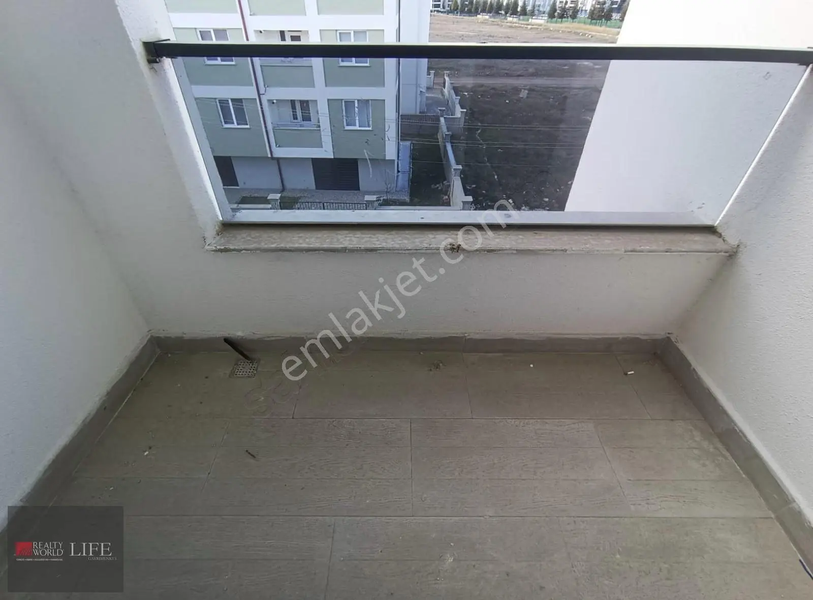Rw Lıfe // 71 Evler Mah.candanel Blv. Yakını Satılık 1+1 Daire - Görsel 4