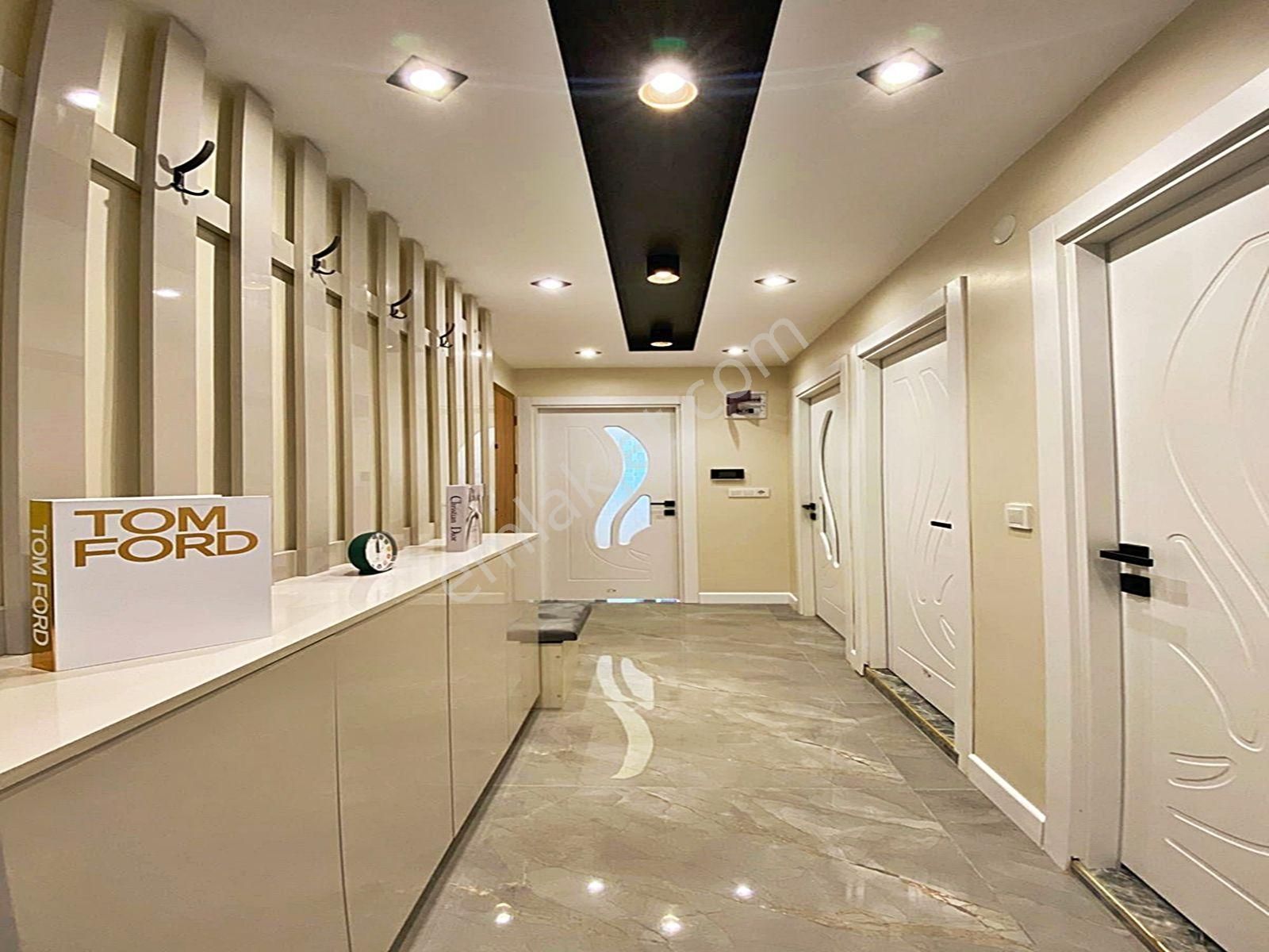 Cadde34'den Akevler'de Tek Daire Üzeri Sıfır 3+1 Ankastre Seti İçinde Krediye Uygun Daire