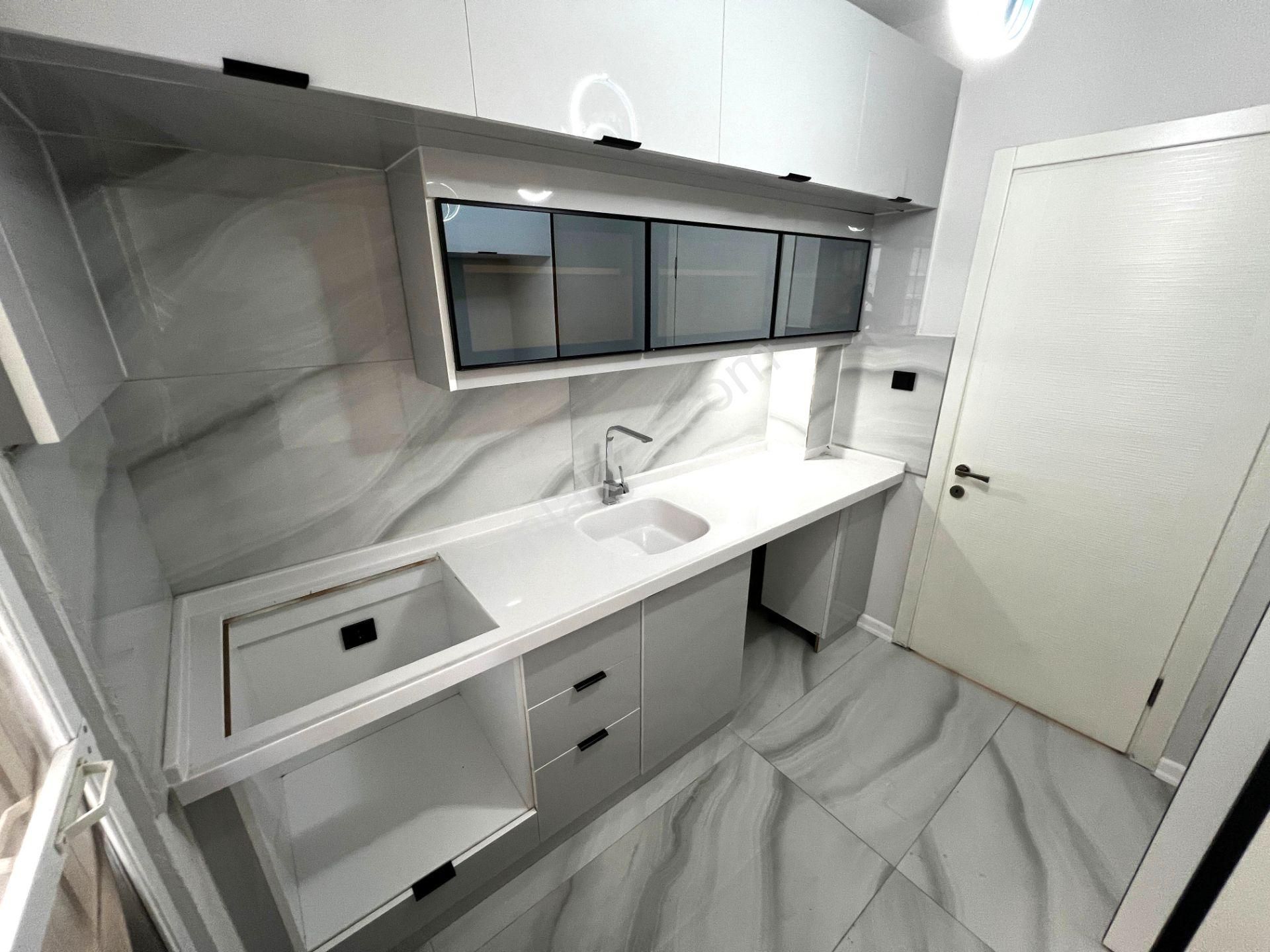 Yiğit'ten Akçayda 3+1 Denize 500 Metre Öncephe Satılık 3+1 Daire