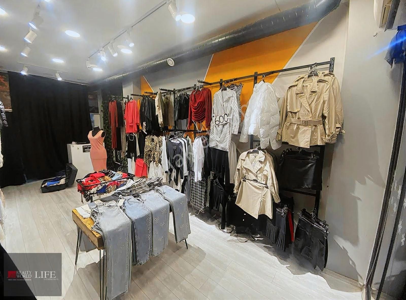 Rwlıfe// Barlar Sokağında Devren Kiralık Giyim Mağazası - Görsel 12