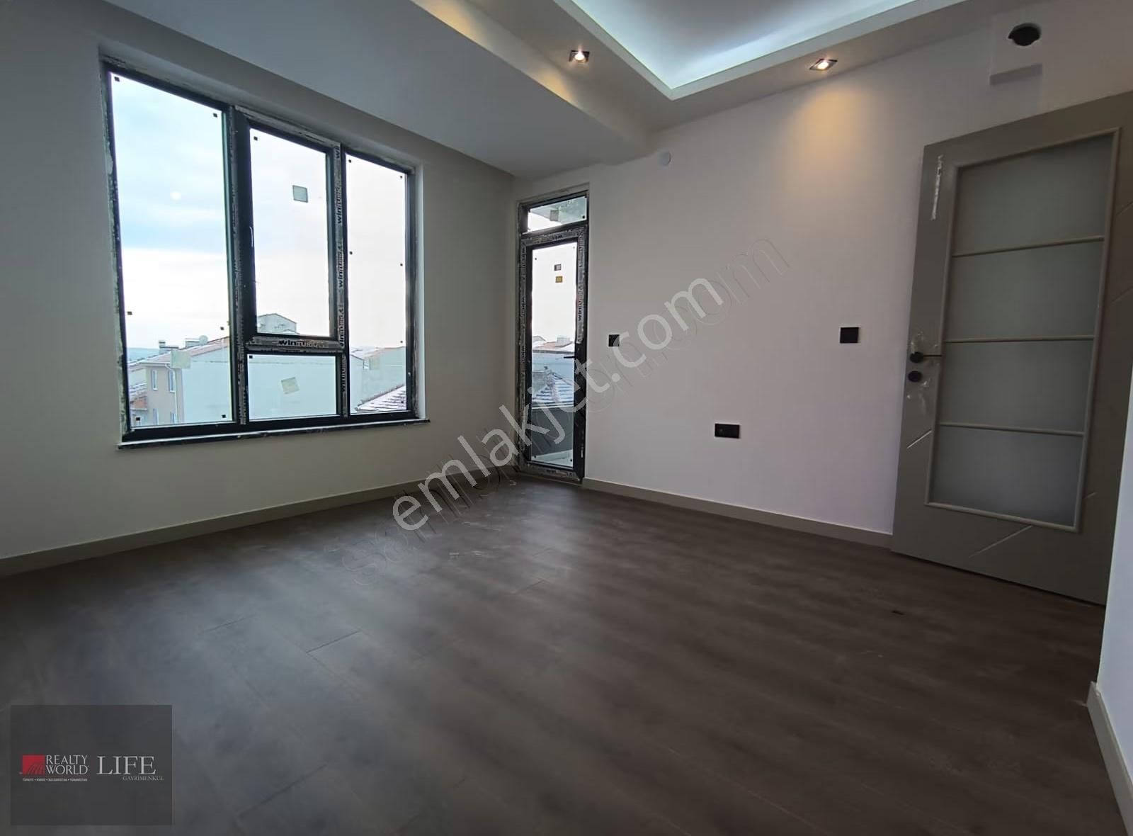 Rw Lıfe // Şirintepe Mah.bursa Cad Yakını Satılık Lüks 2+0 Daire - Görsel 5