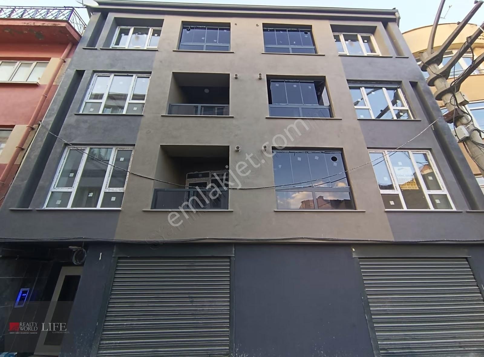 Rw Lıfe // Işıklar Mah.kırım Cad.dibi Satılık 2+1 Lüks Daire