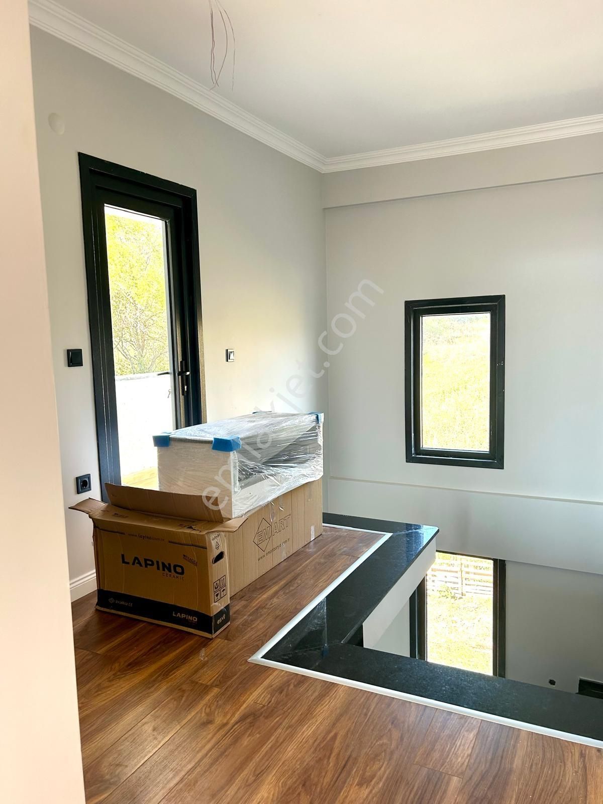 Mahir Emlak' Tan Silivri Ortaköy' De Havuzlu Villalar - Görsel 12