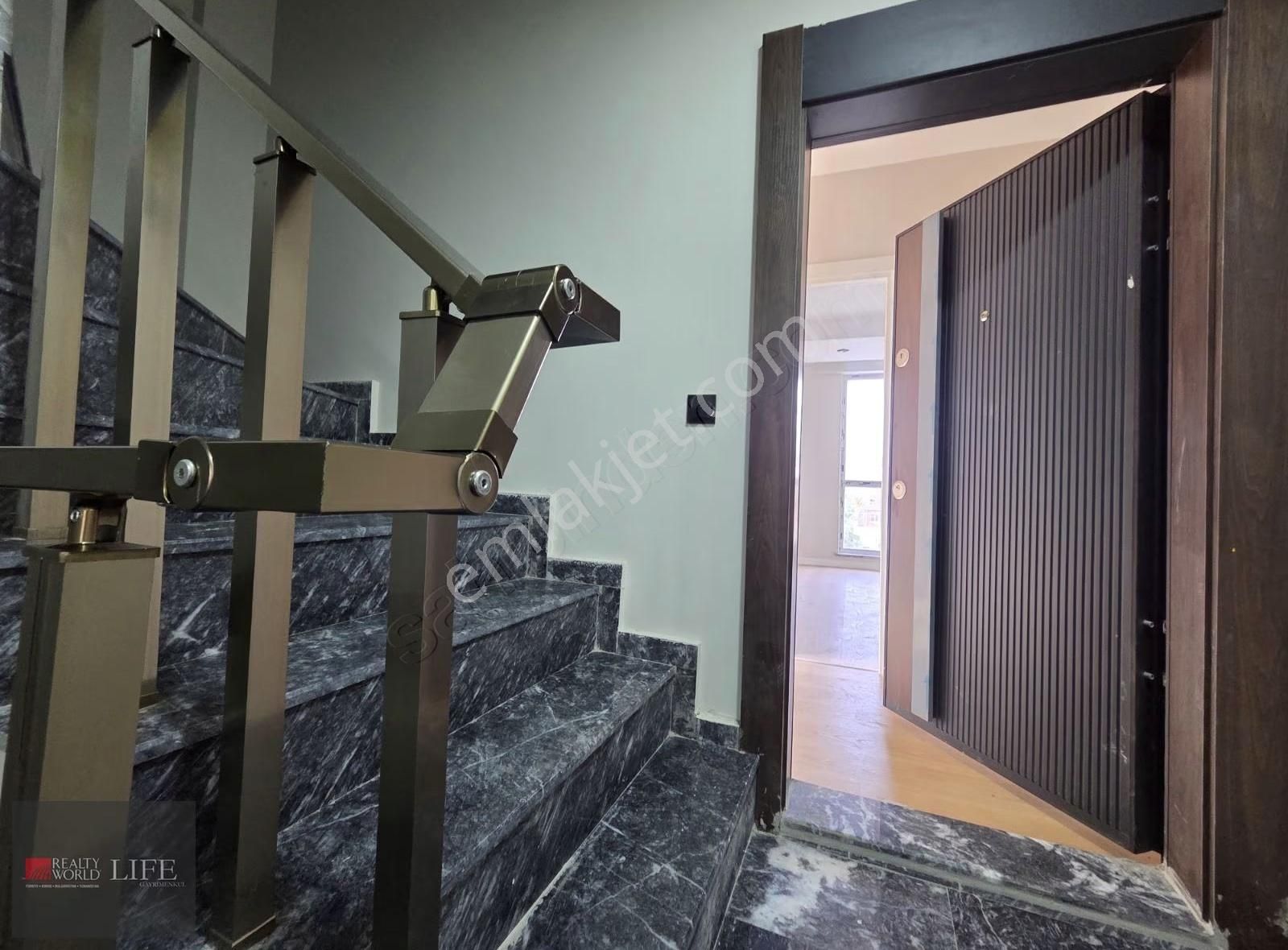 Rw Lıfe // Sümer Ayrı Mutfaklı Asansörlü 1+1 Kiralık Daire - Görsel 12